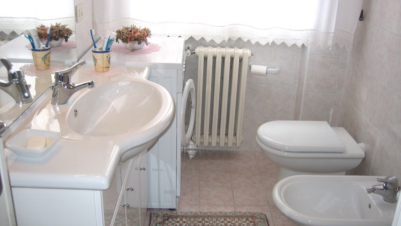 Photo of Bathroom in Montioni