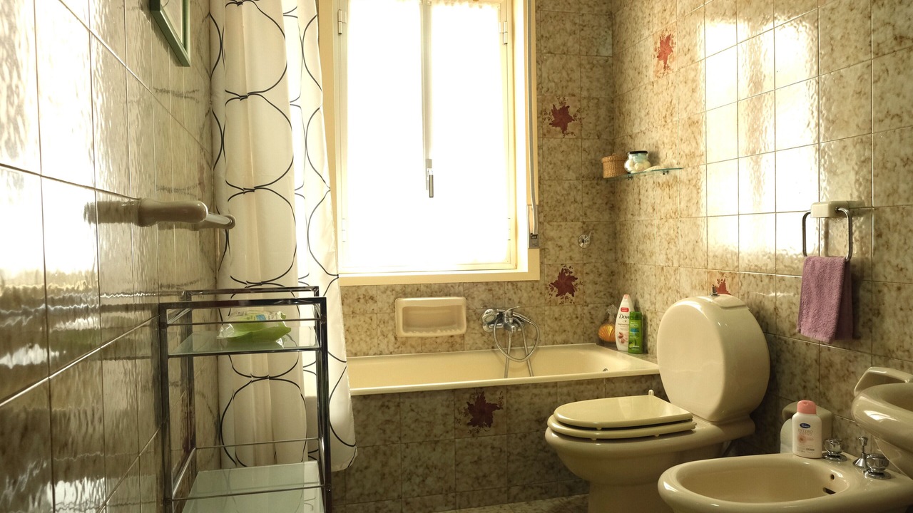 Photo of Bathroom in Tiche