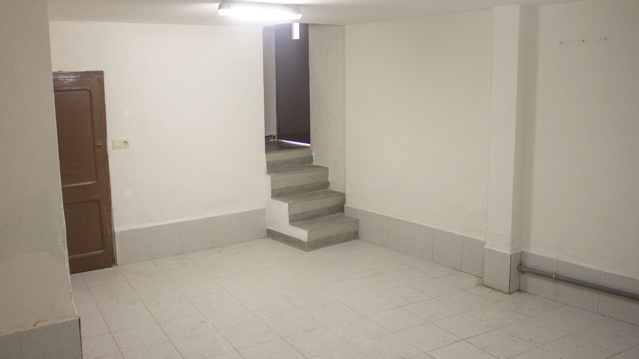 Photo of Others in Amer