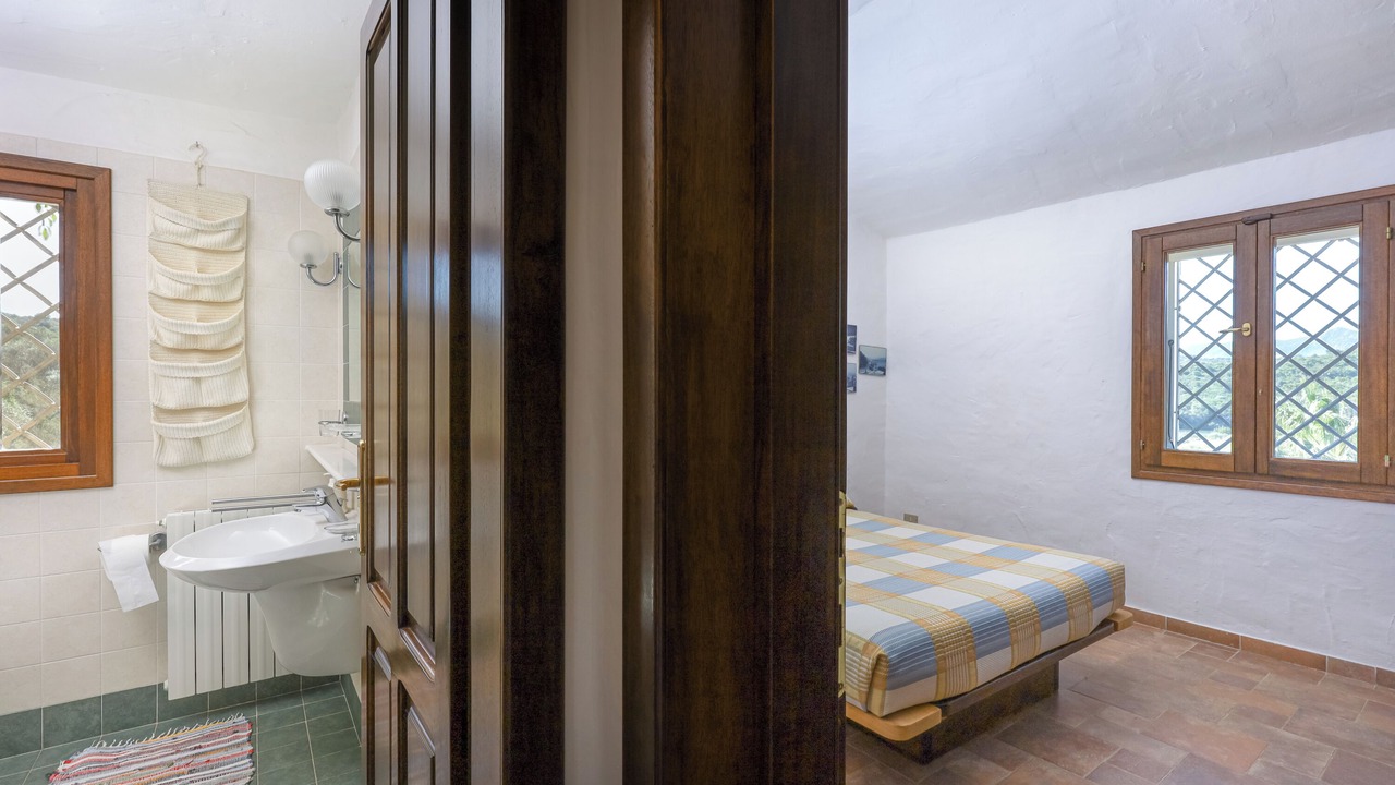 Photo of Bathroom in Tiriddo