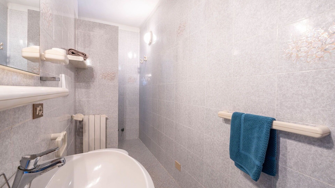 Photo of Bathroom in Morcone
