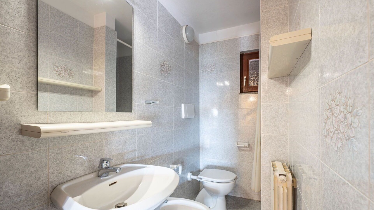 Photo of Bathroom in Morcone