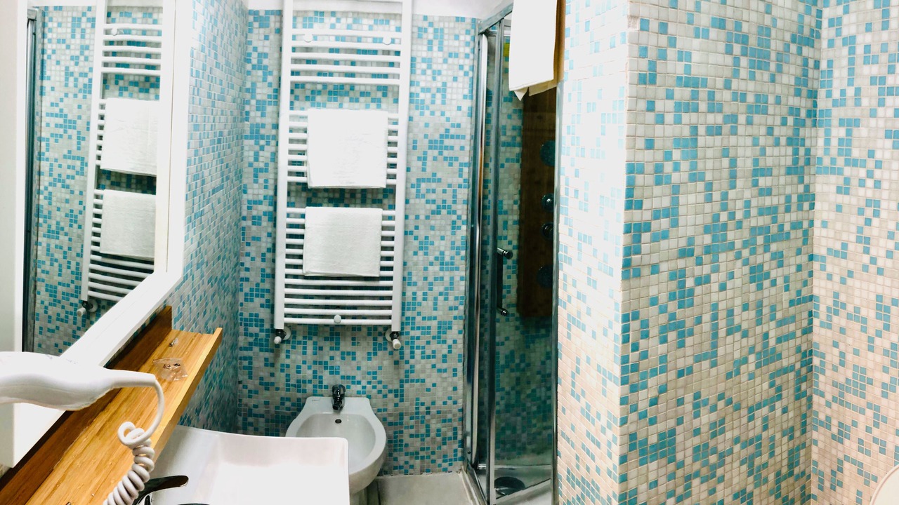 Photo of Bathroom in Canzo