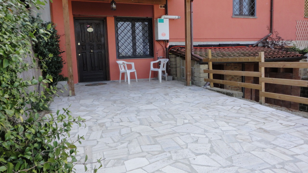 Photo of Patio Balcony in Lake Bracciano