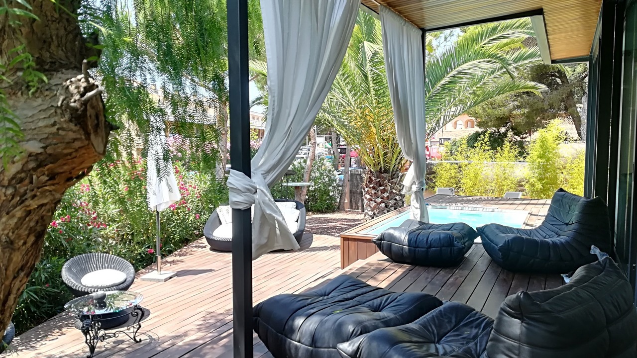 Photo of Patio Balcony in Cala Mandia