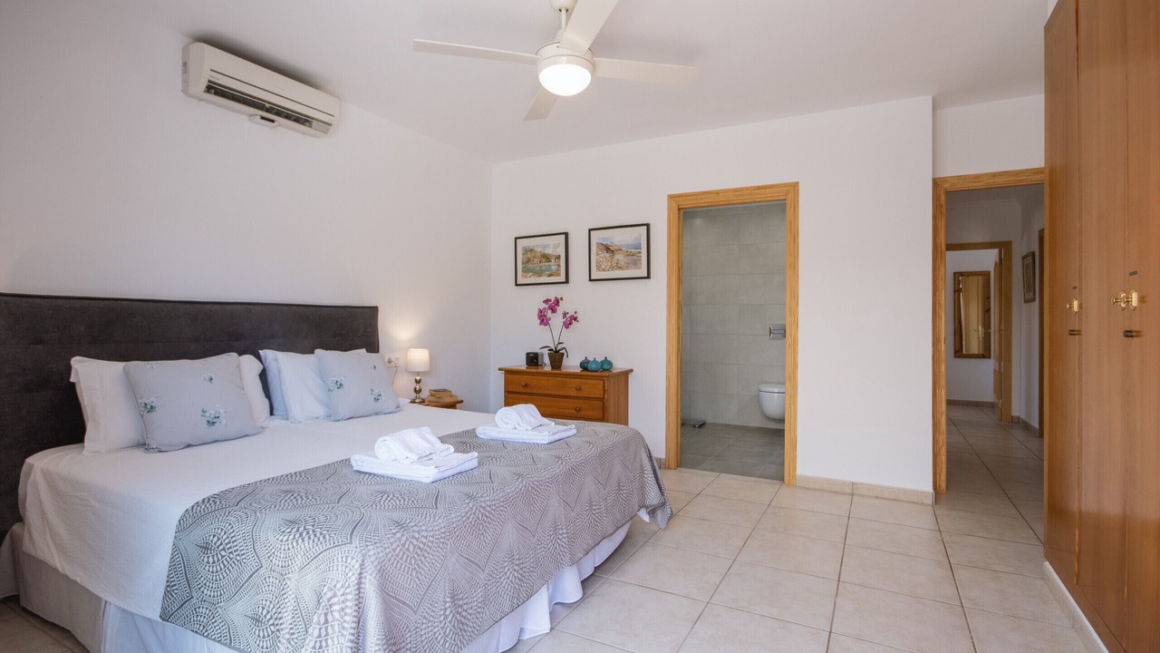 Photo of Bedroom in Costa Nova
