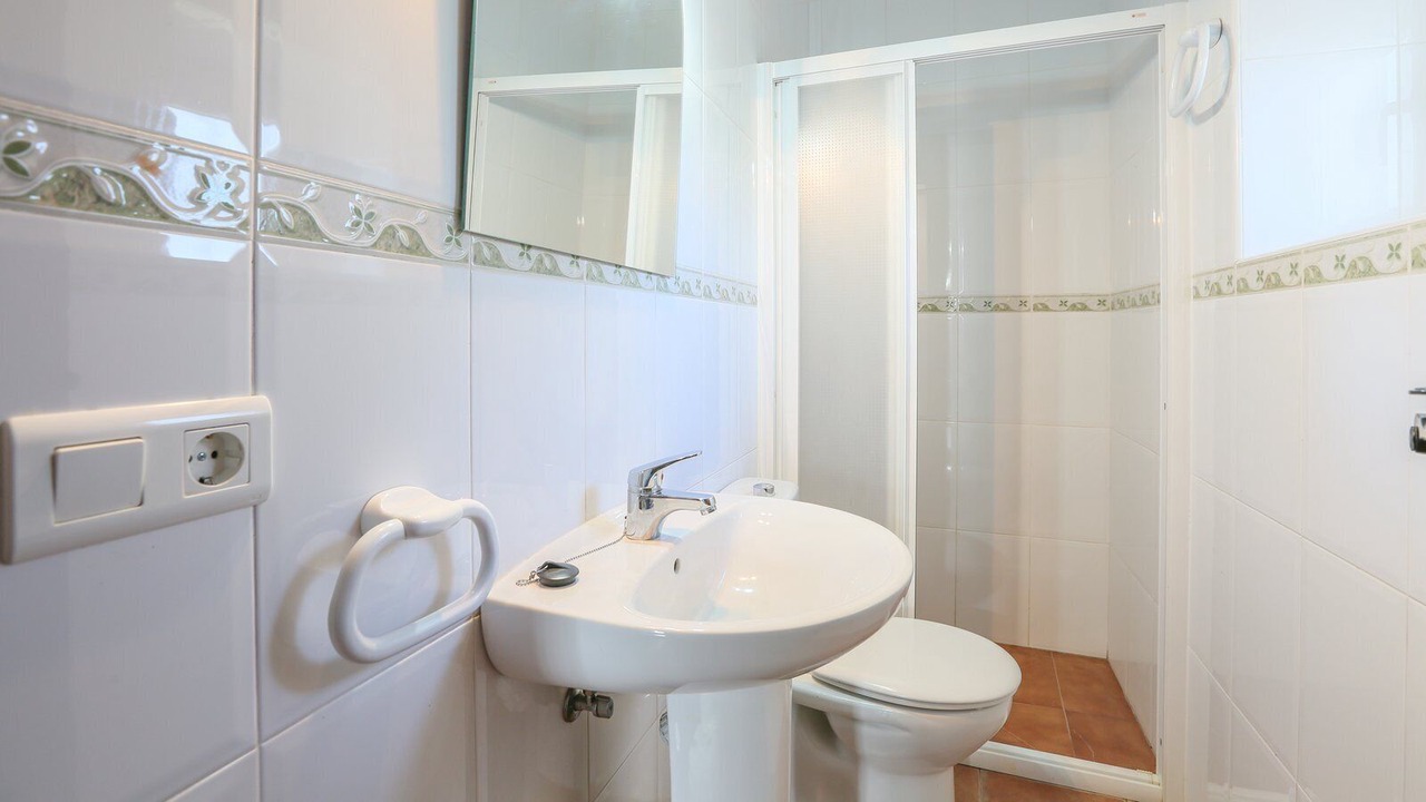 Photo of Bathroom in Alanis