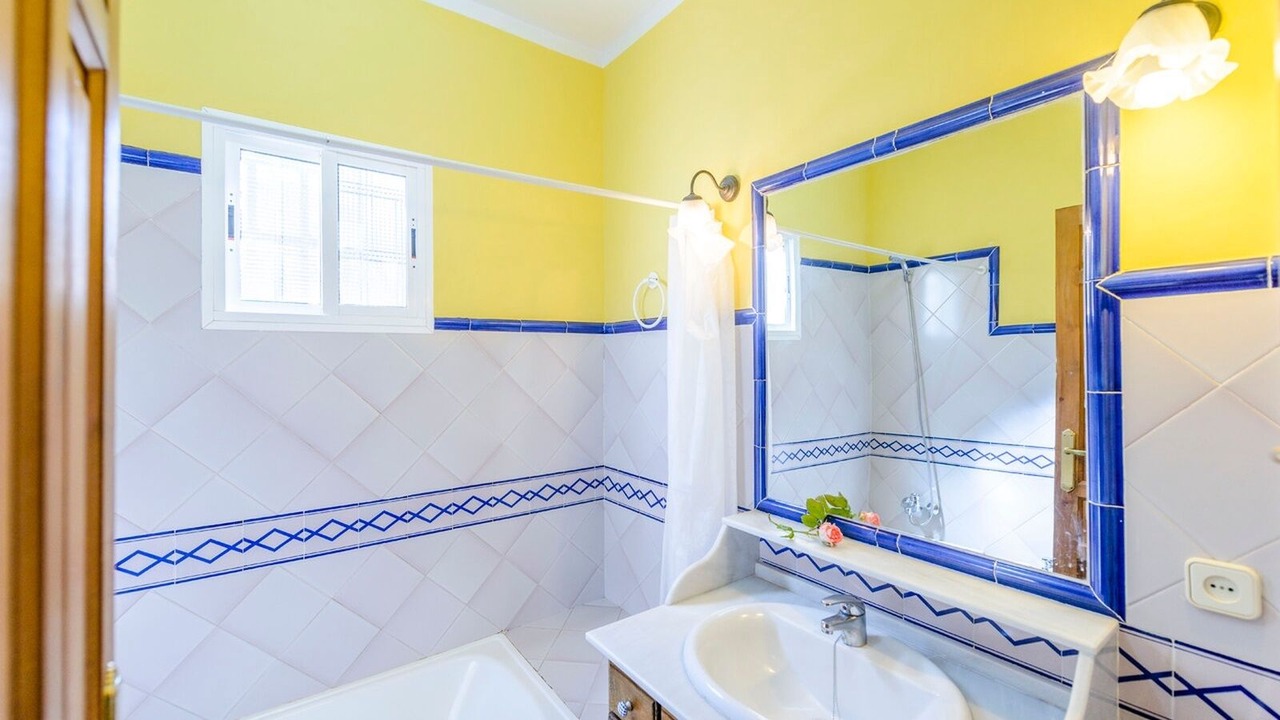 Photo of Bathroom in Cazalla De La Sierra