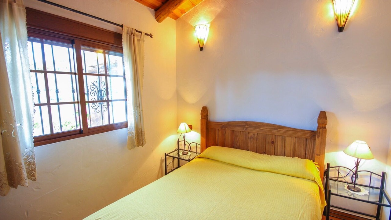 Photo of Bedroom in Farajan