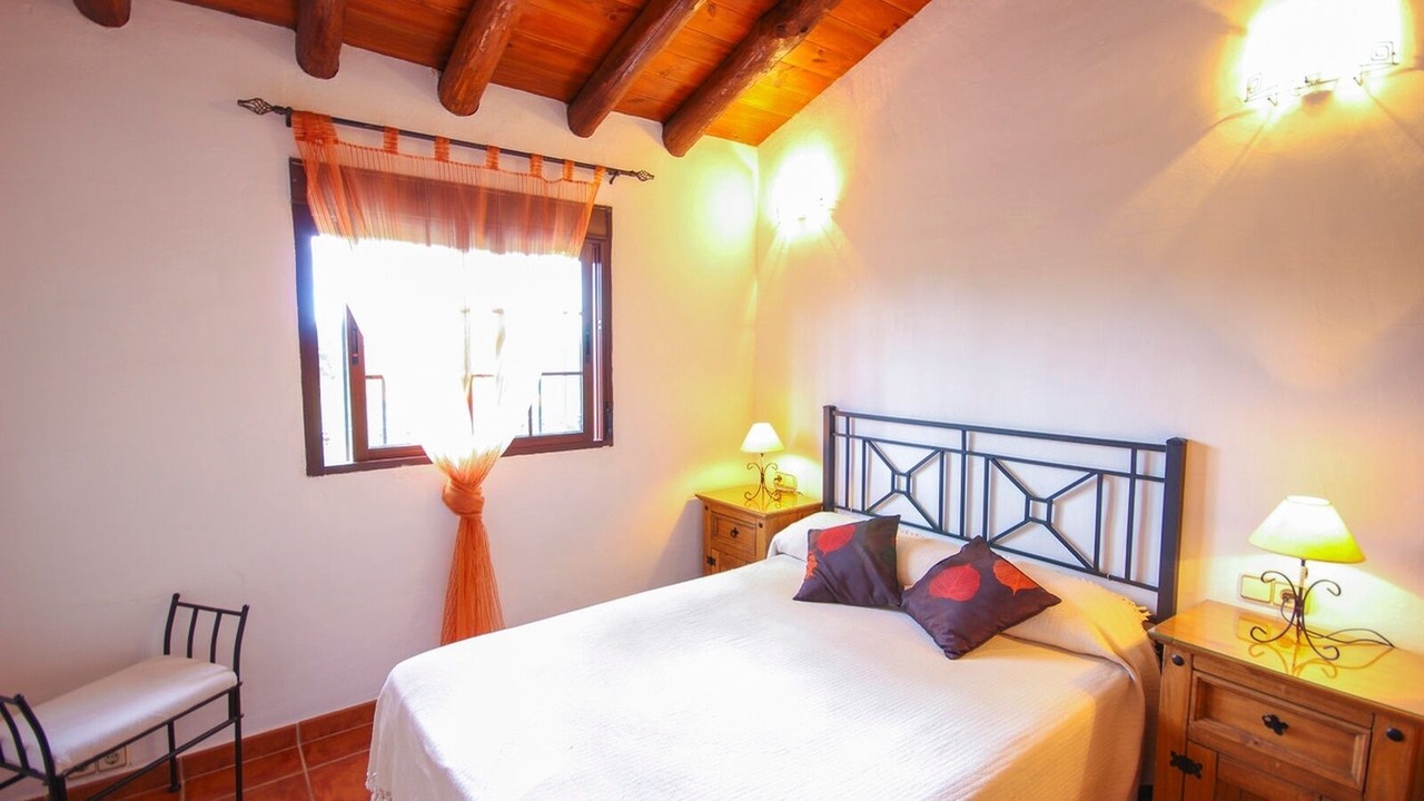 Photo of Bedroom in Farajan