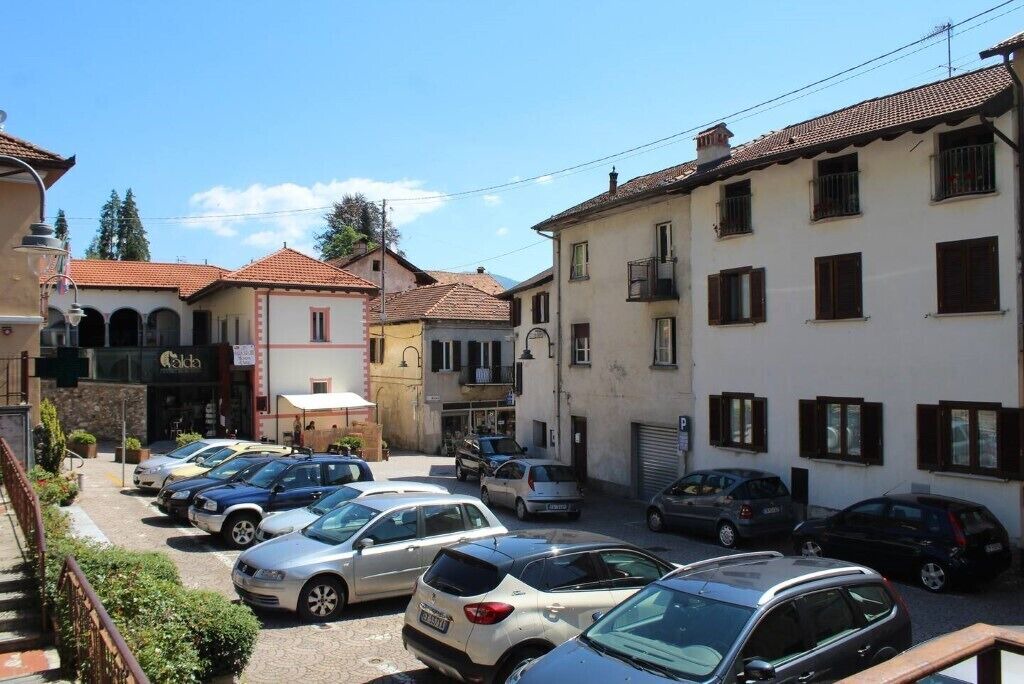 Photo of Others in Cesara