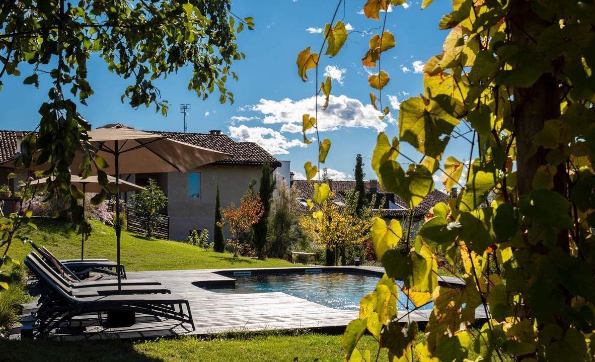 Photo of Outdoor in Novello