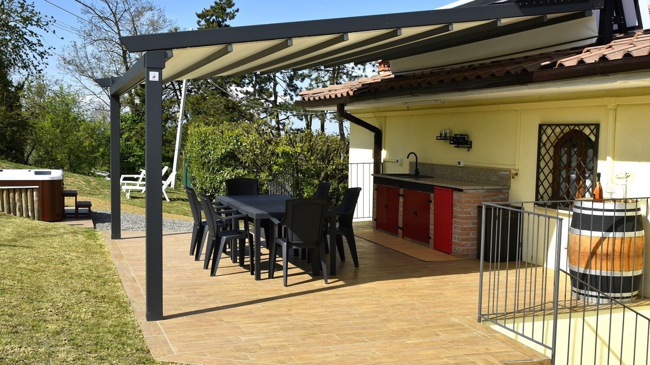 Photo of Outdoor in Corniola