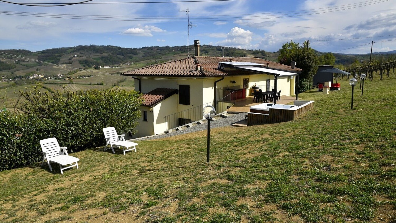 Photo of Outdoor in Corniola