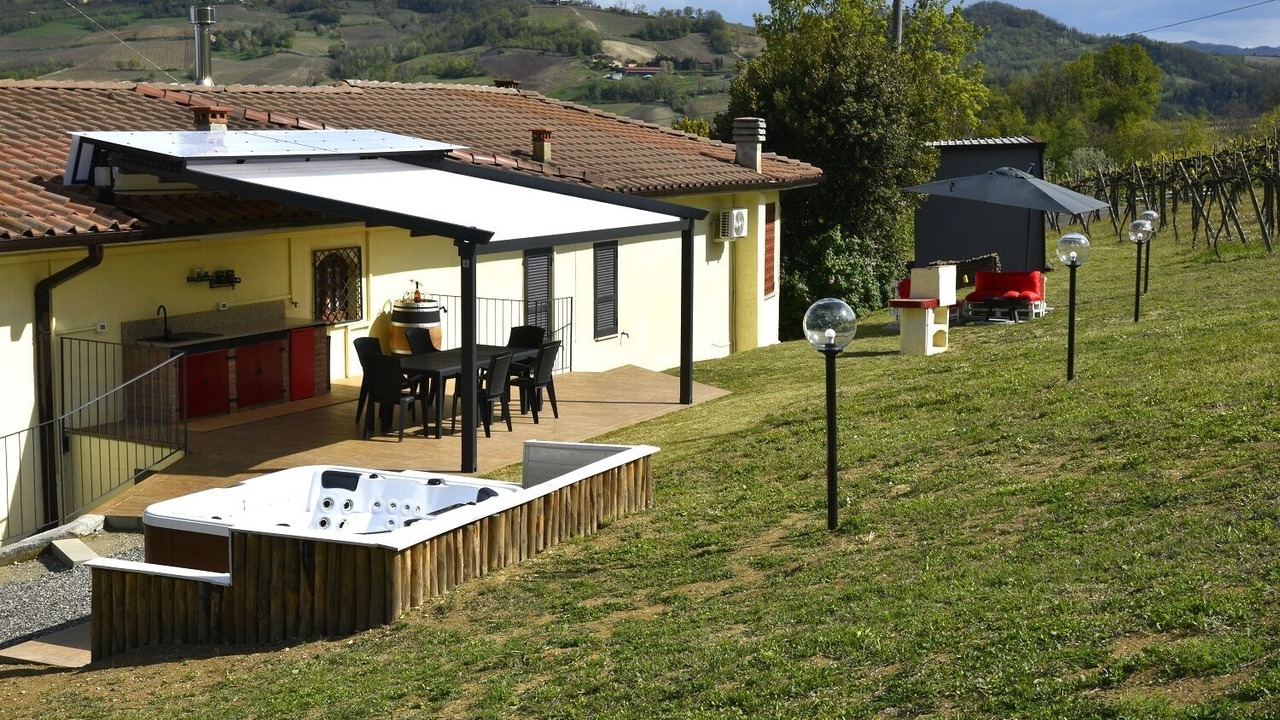 Photo of Outdoor in Corniola
