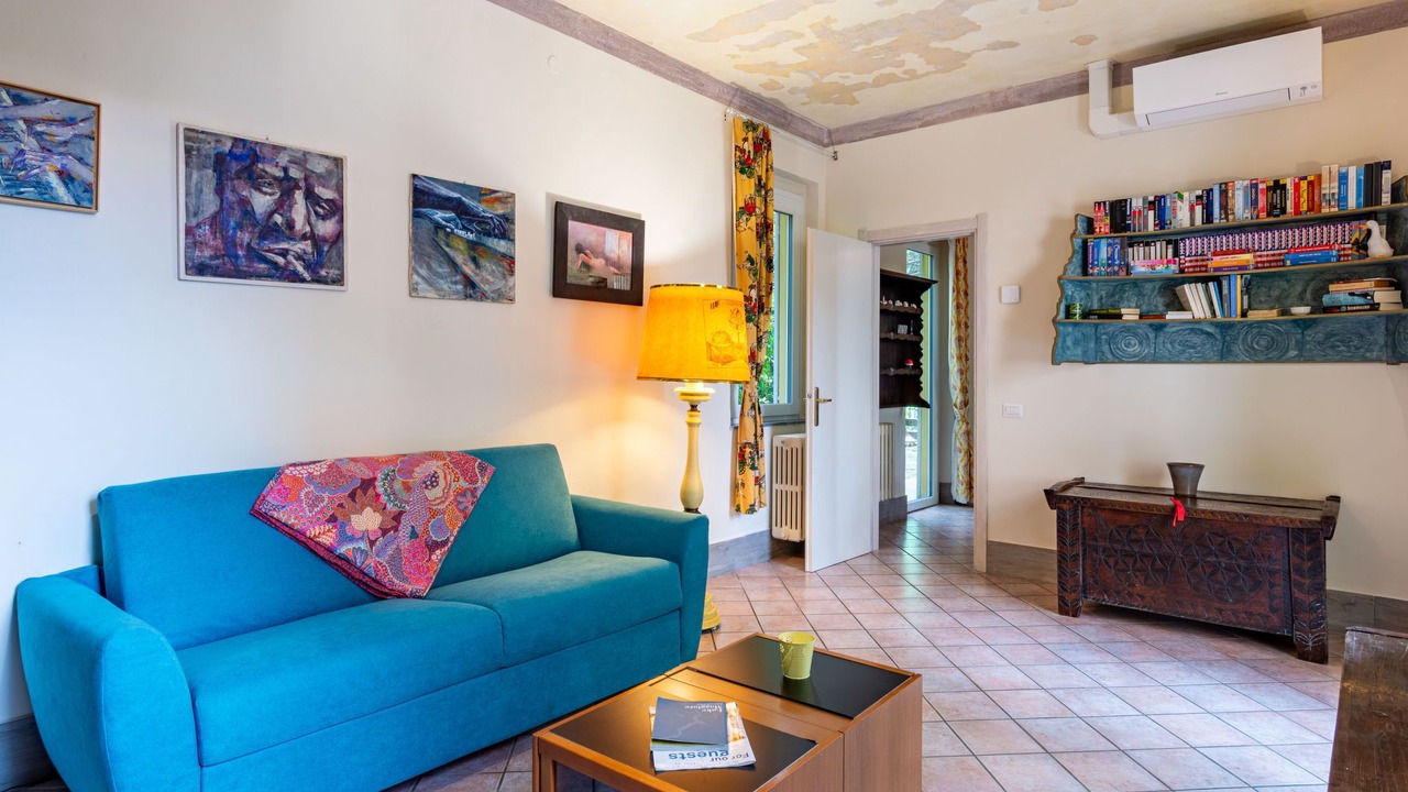 Photo of Livingroom in Invorio