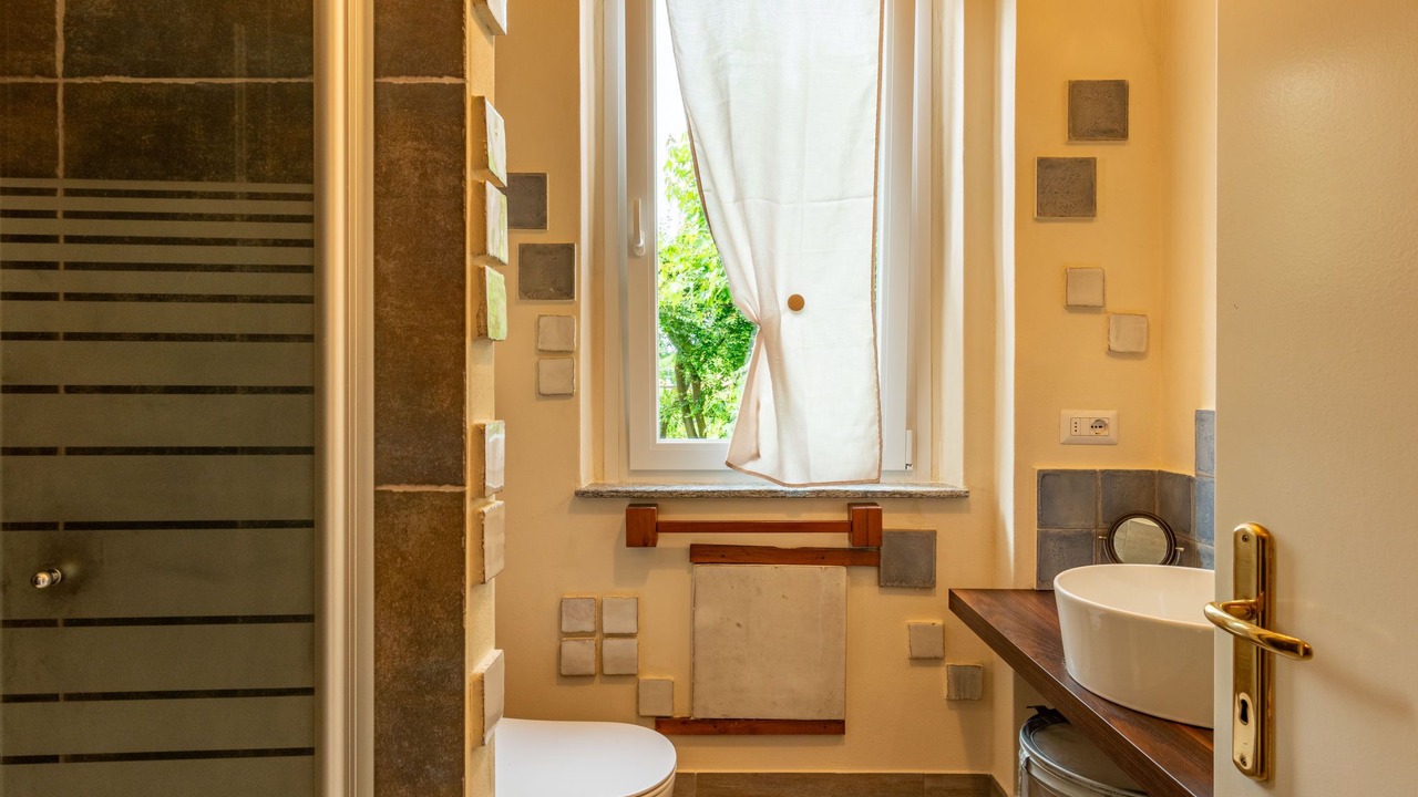 Photo of Bathroom in Invorio
