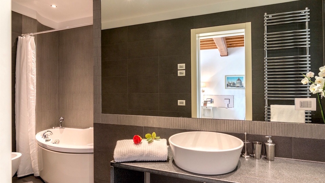 Photo of Bathroom in Margine Coperta-Traversagna