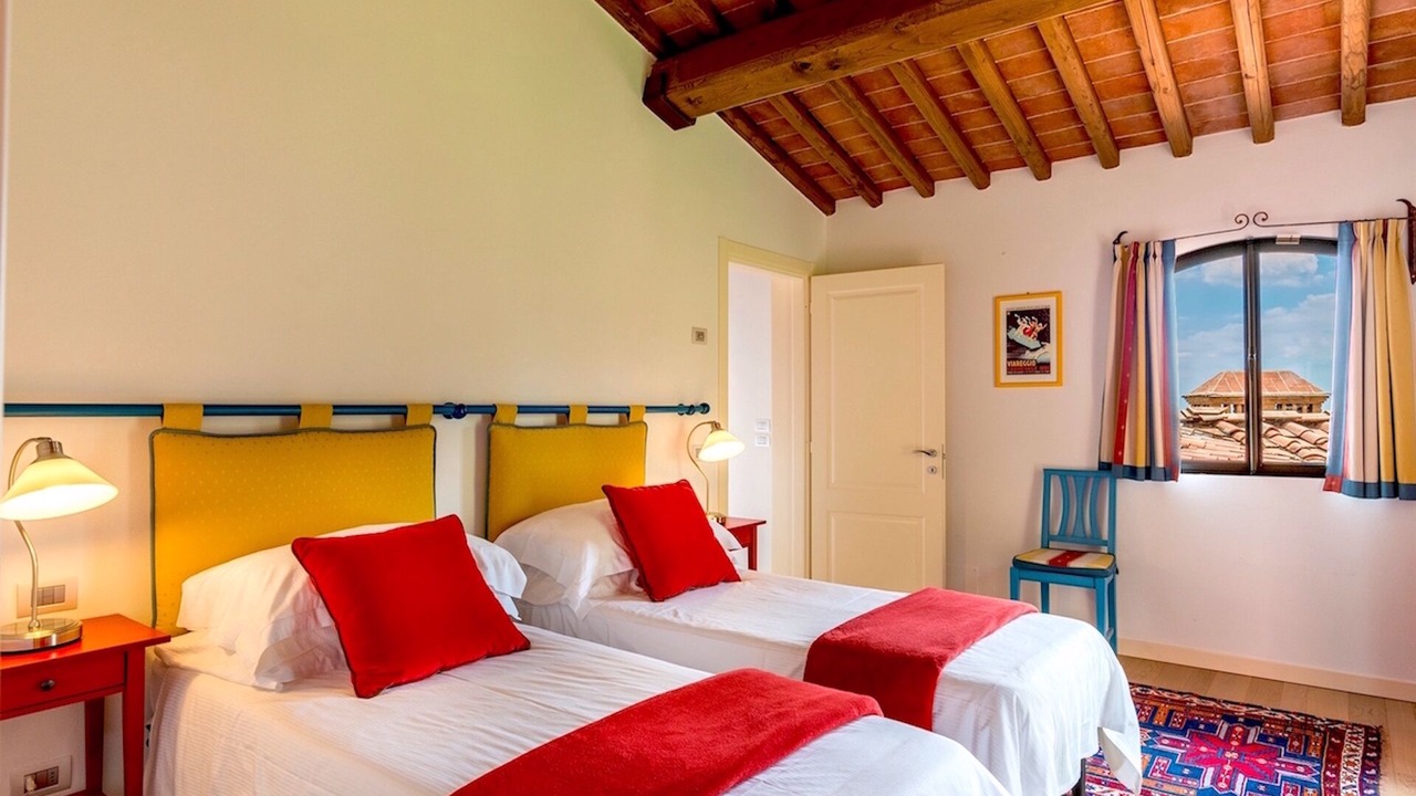 Photo of Others in Margine Coperta-Traversagna