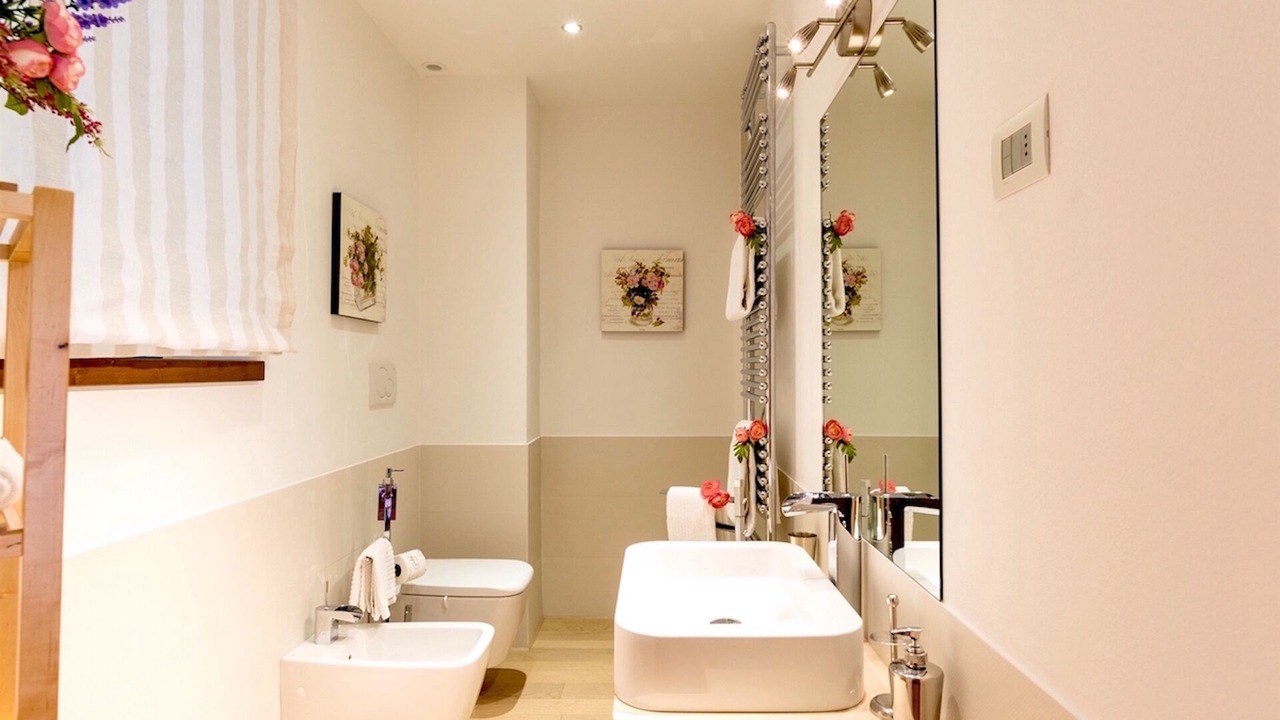 Photo of Bathroom in Margine Coperta-Traversagna