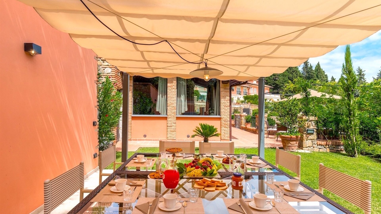 Photo of Others in Margine Coperta-Traversagna