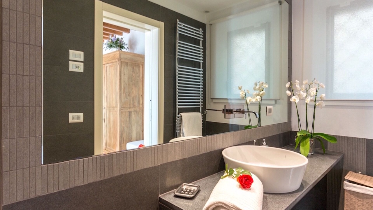 Photo of Bathroom in Margine Coperta-Traversagna