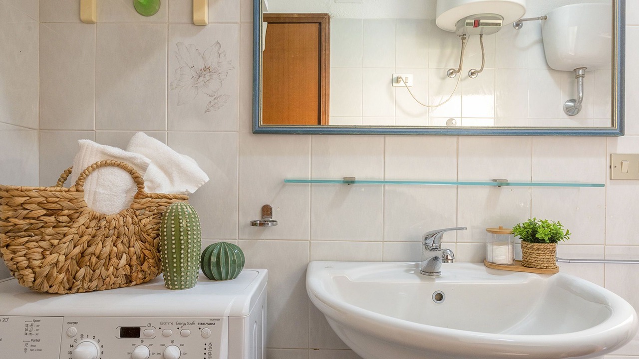 Photo of Bathroom in Golfo di Marinella