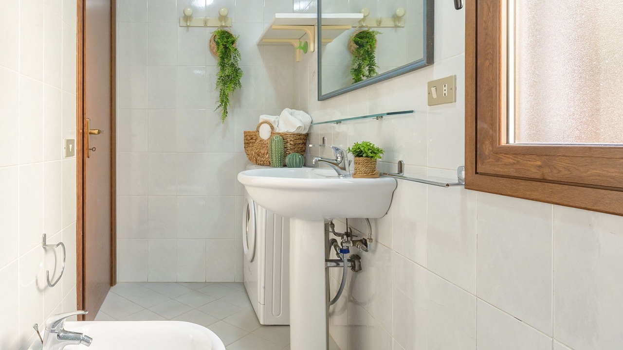 Photo of Bathroom in Golfo di Marinella