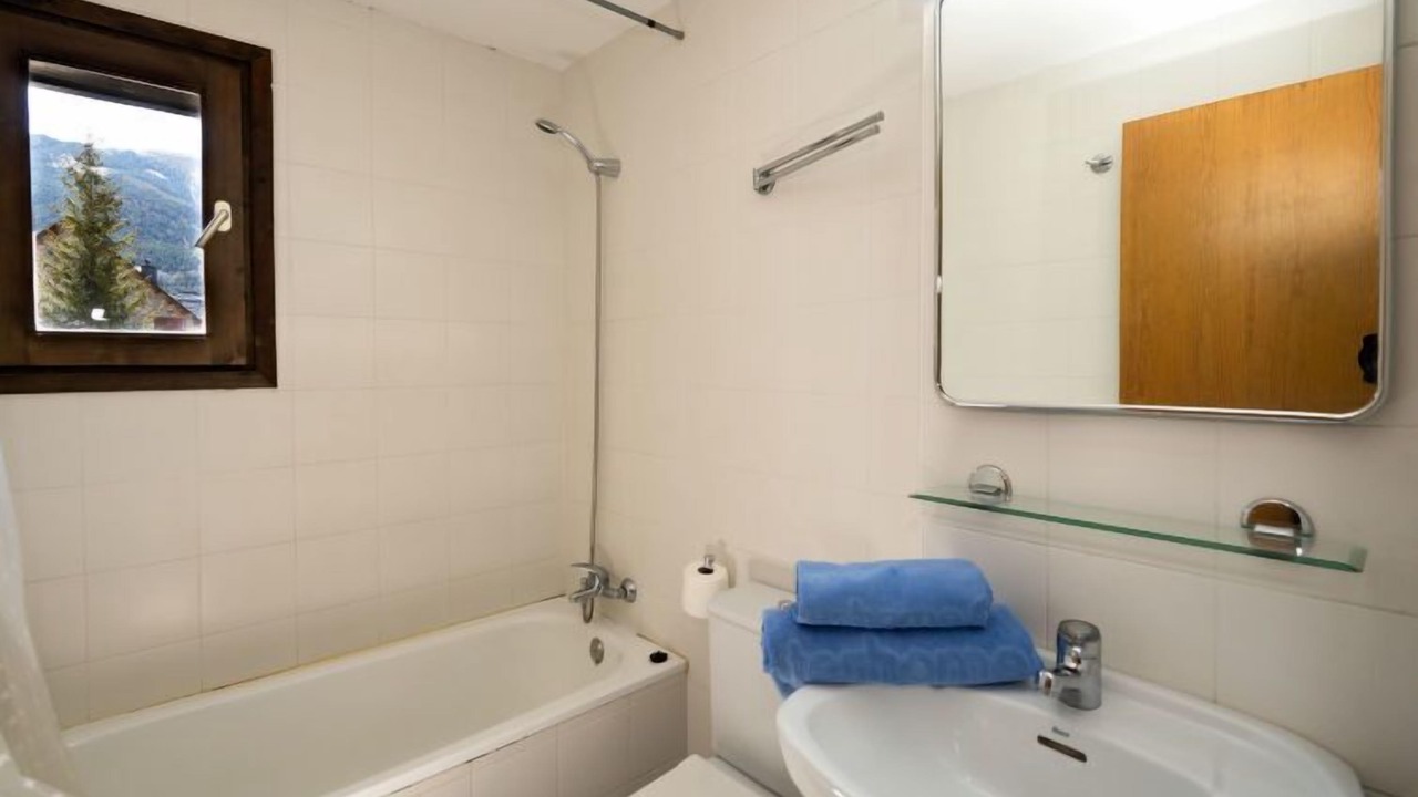 Photo of Bathroom in Taull