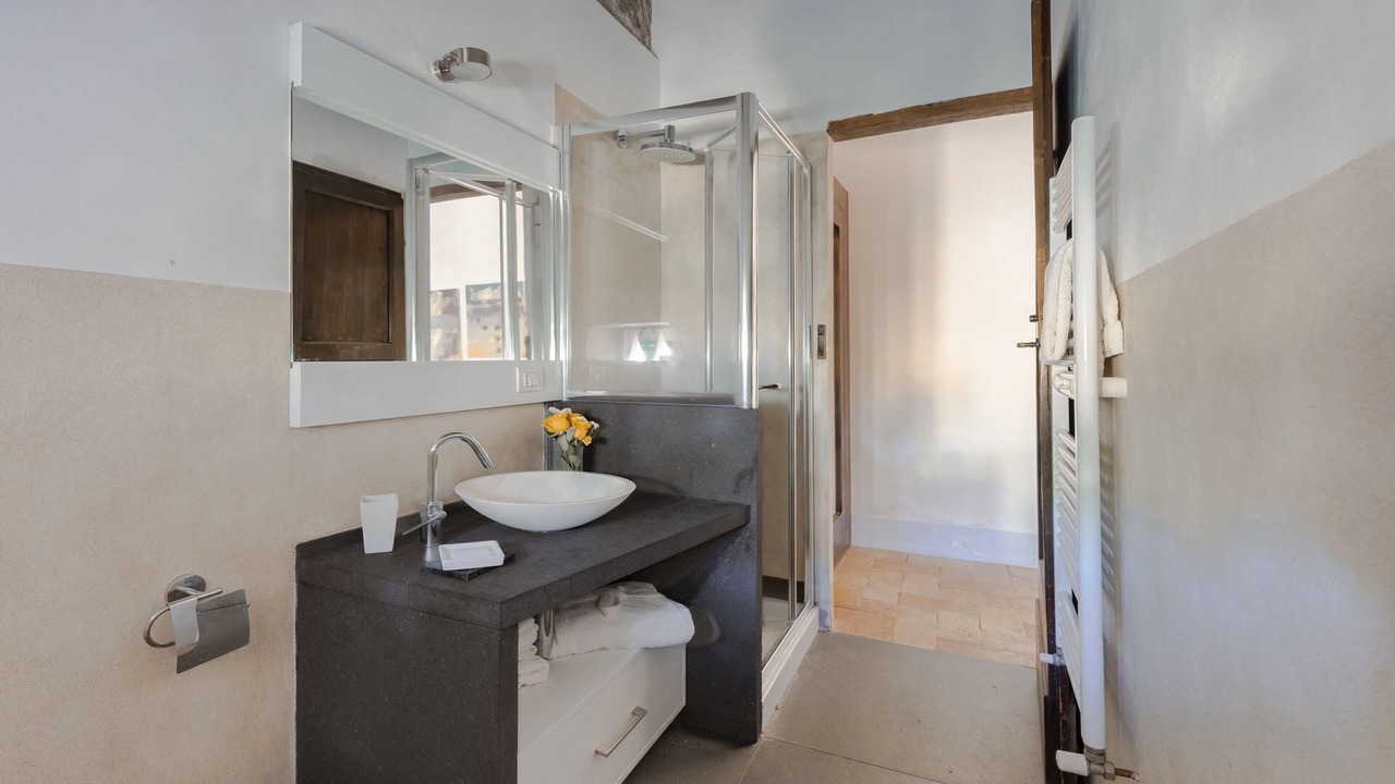 Photo of Bathroom in Porano