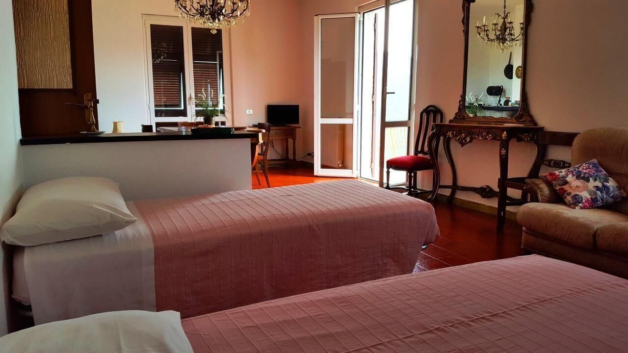 Photo of Bedroom in Borzonasca