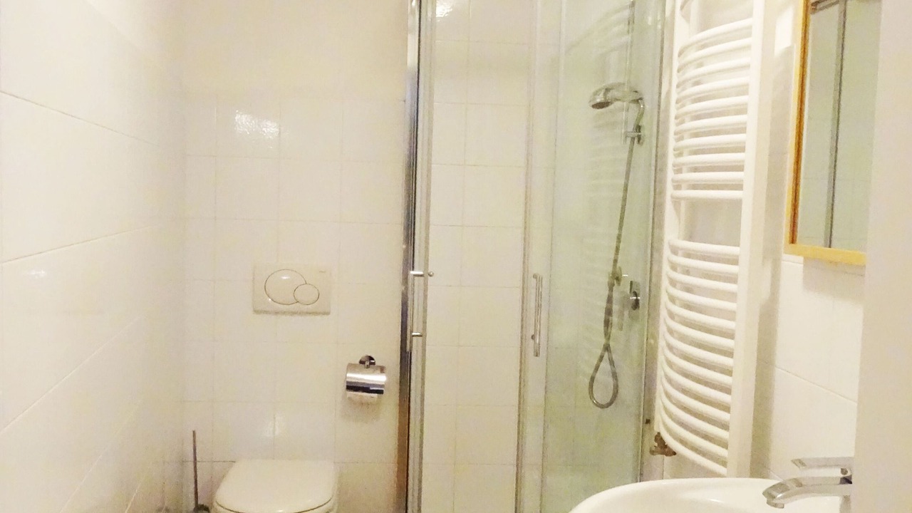 Photo of Bathroom in La Salle