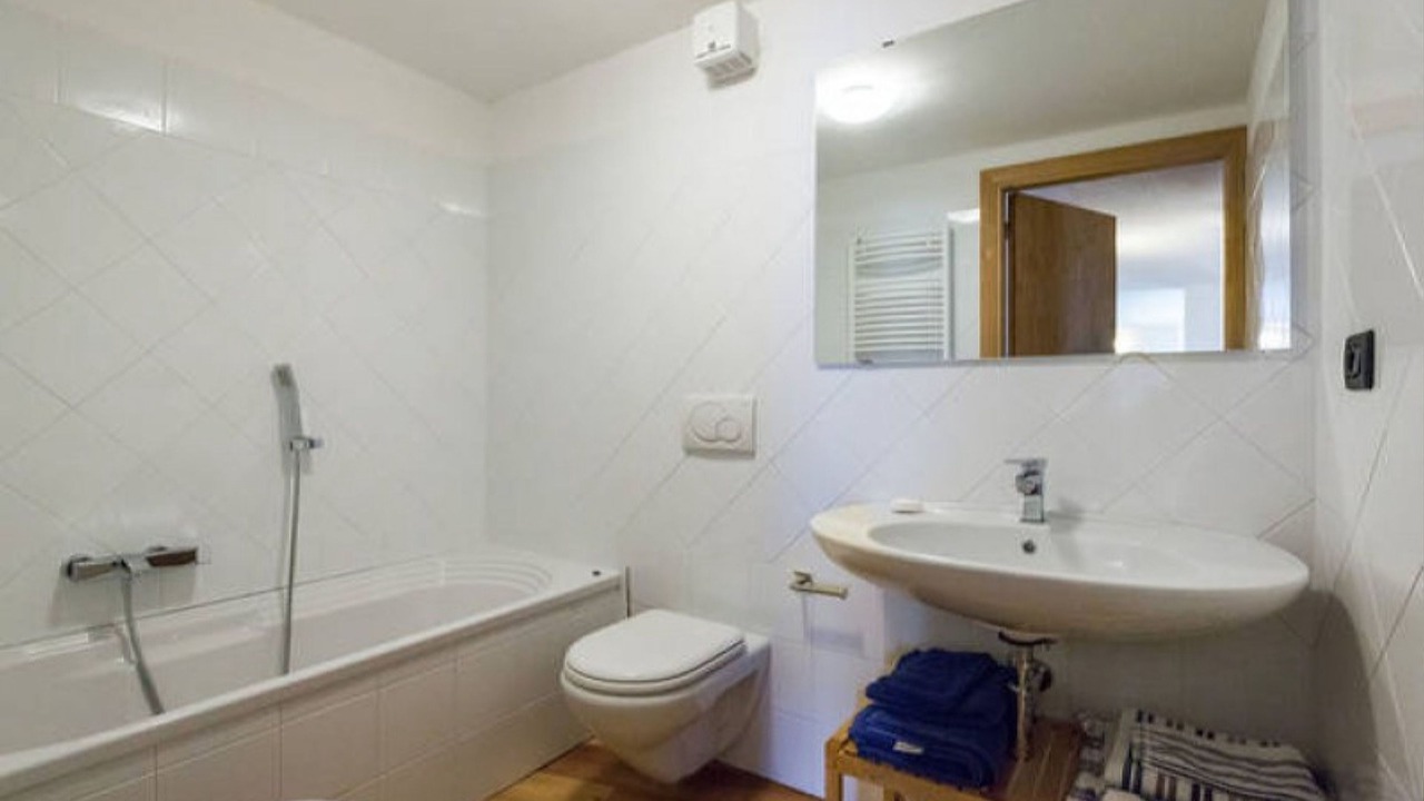 Photo of Bathroom in La Salle