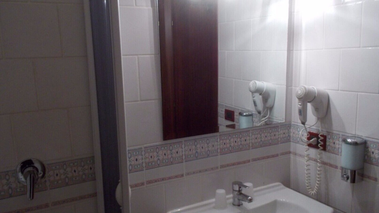 Photo of Bathroom in Ospedaletto D'Alpinolo