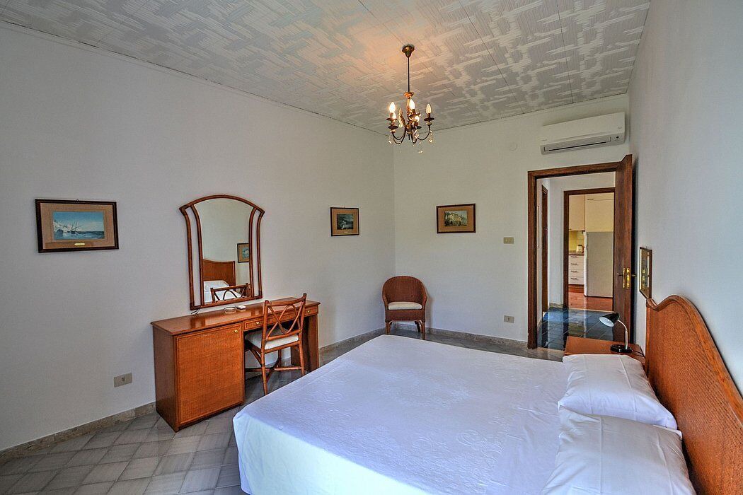 Photo of Bedroom in Pogerola