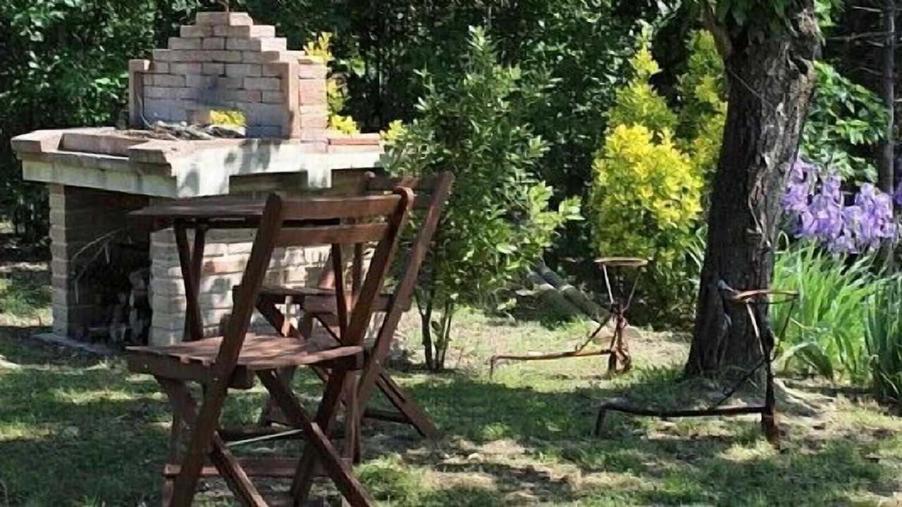 Photo of Outdoor in Montone