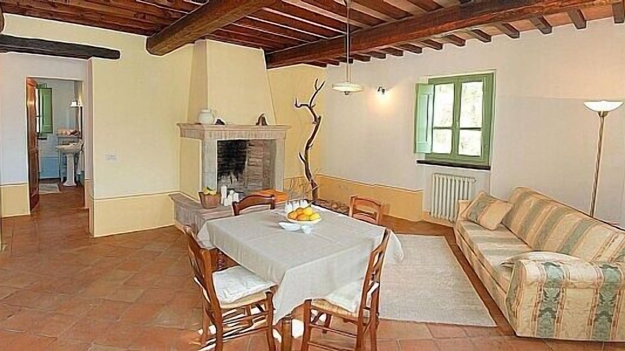 Photo of Others in Montone