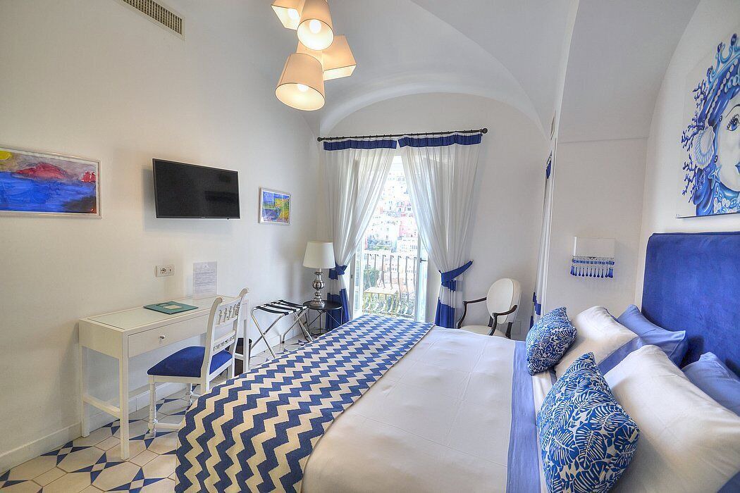 Photo of Bedroom in Positano City Centre