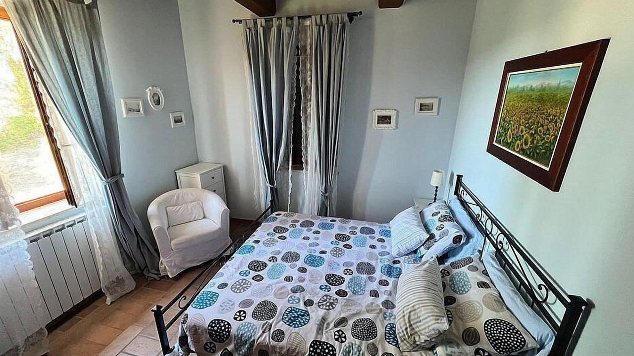 Photo of Bedroom in Todi
