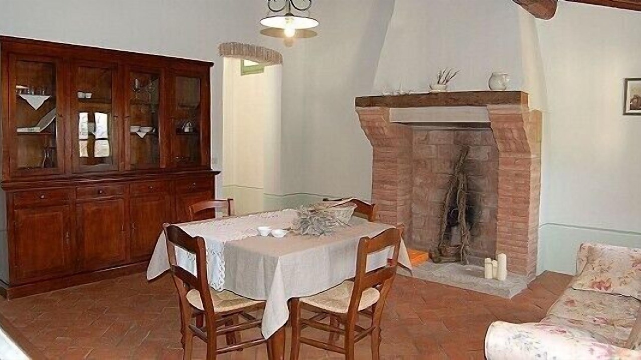 Photo of Others in Montone