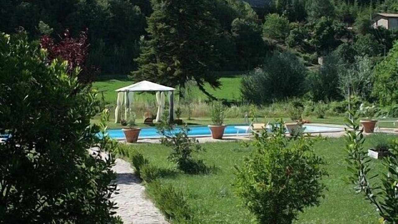 Photo of Outdoor in Montone