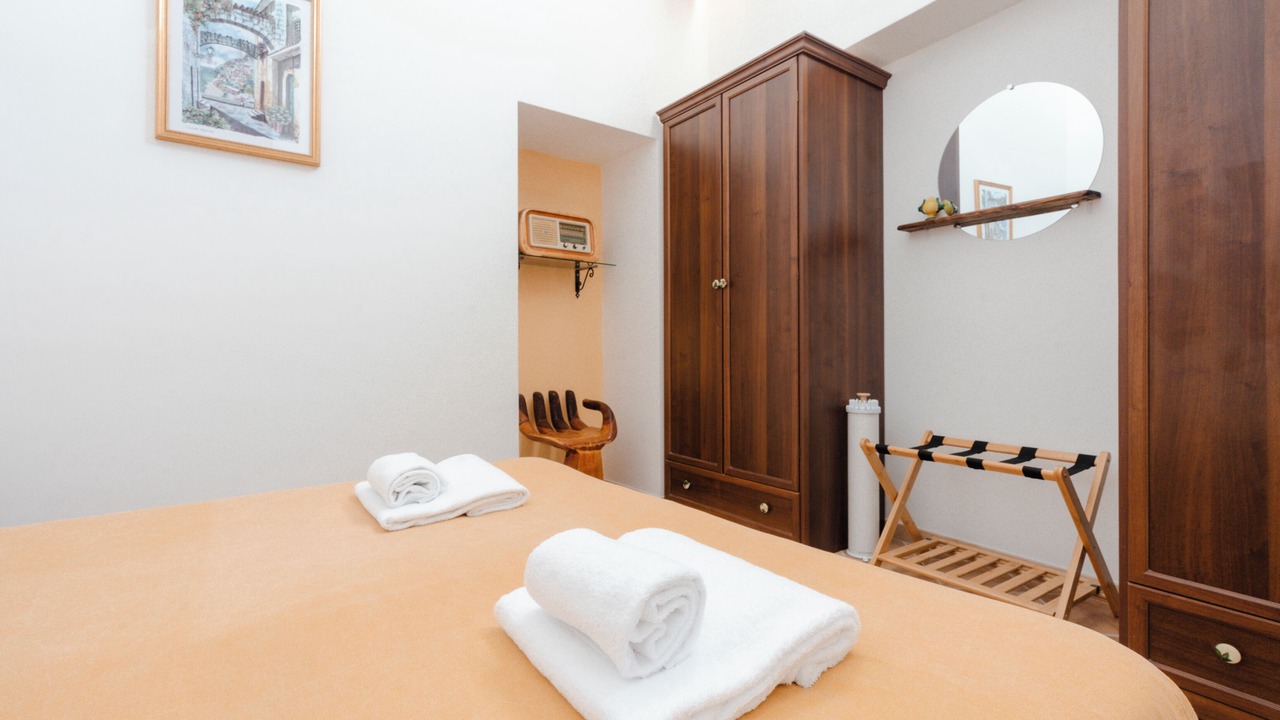 Photo of Bedroom in Montepertuso