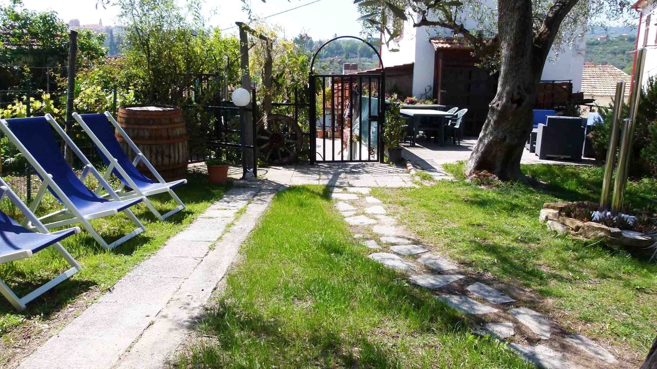 Photo of Patio Balcony in Diano San Pietro