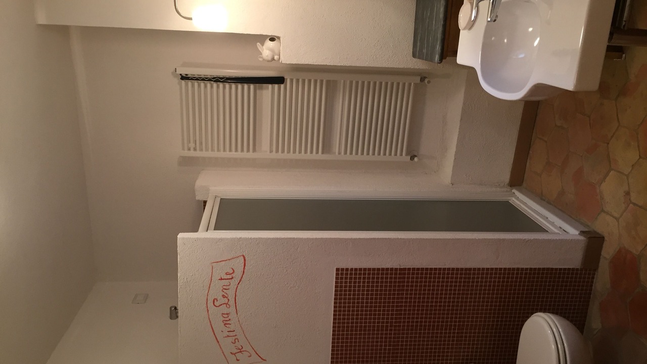 Photo of Bathroom in Garlenda