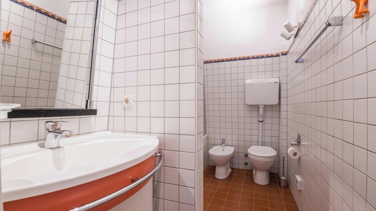 Photo of Bathroom in Gaino
