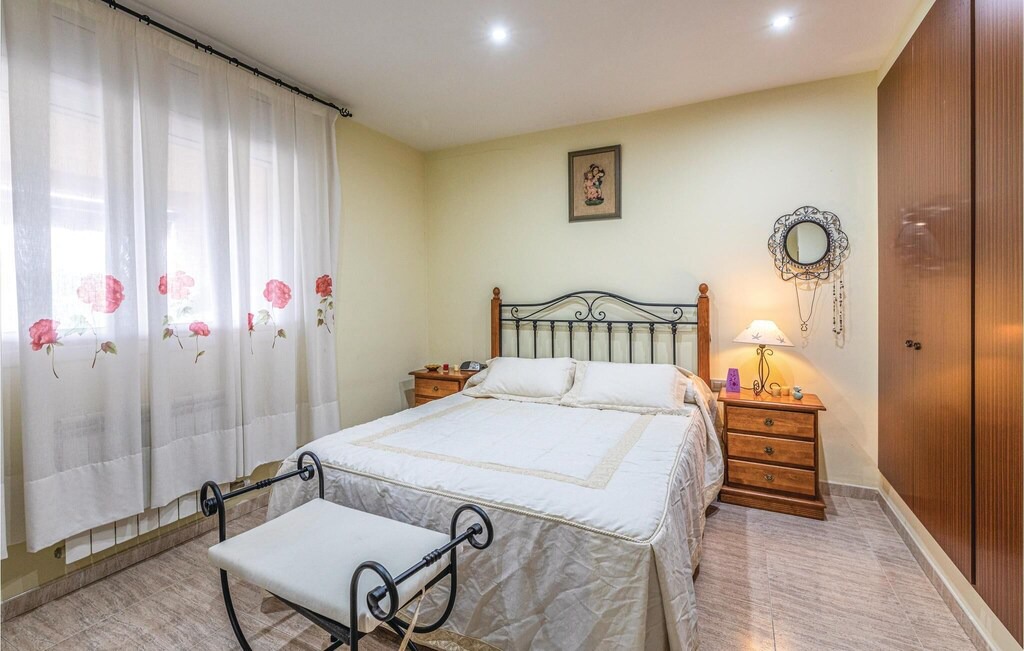 Photo of Bedroom in Mont Barbat