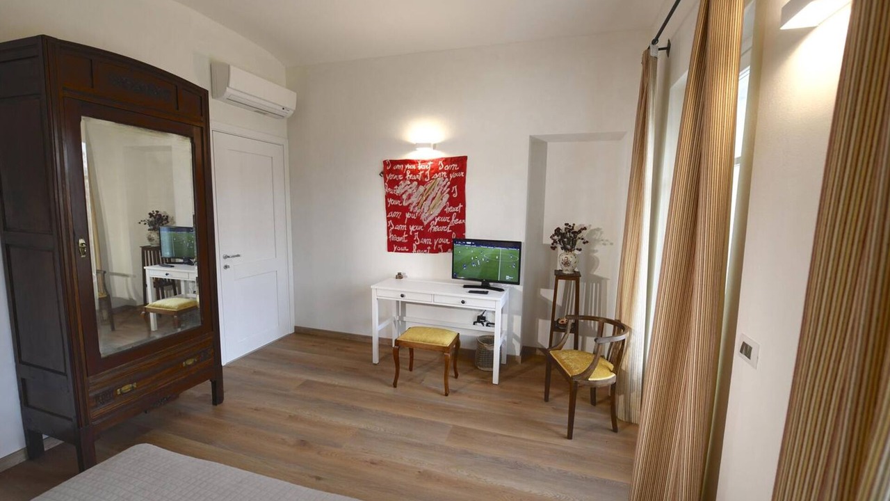 Photo of Bedroom in Montaldo Roero