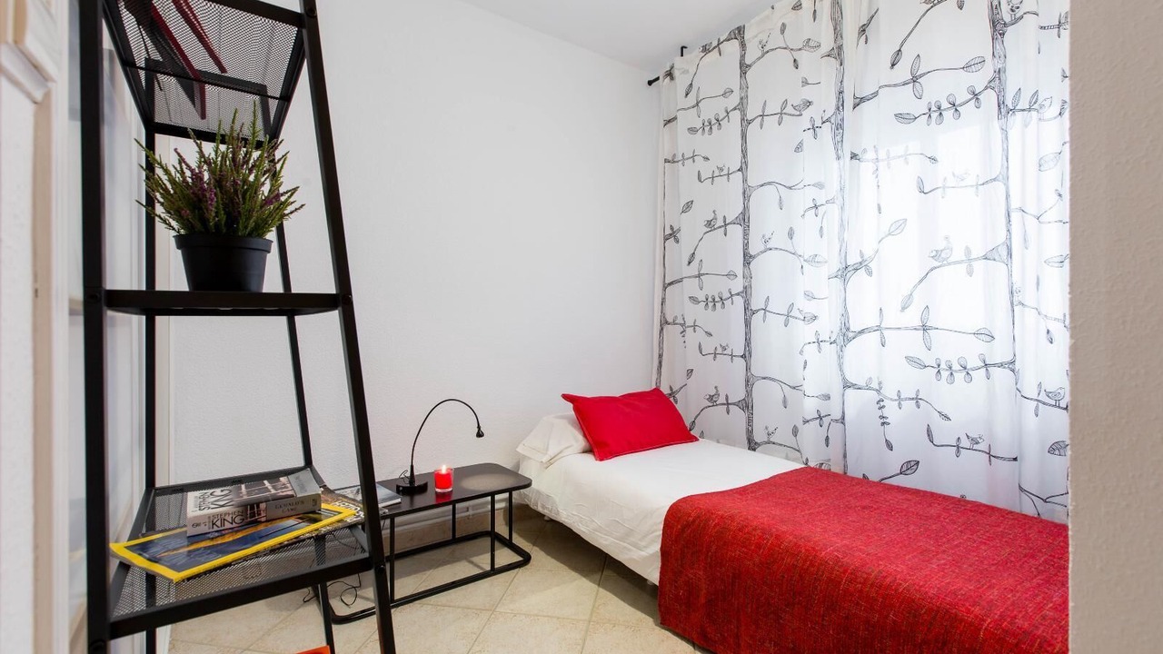 Photo of Bedroom in La Latina