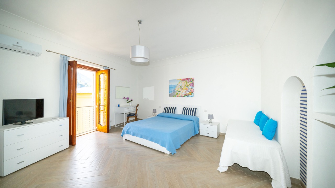 Photo of Bedroom in Montepertuso