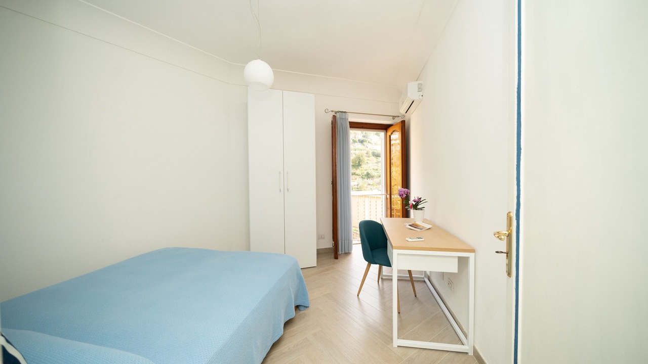 Photo of Bedroom in Montepertuso